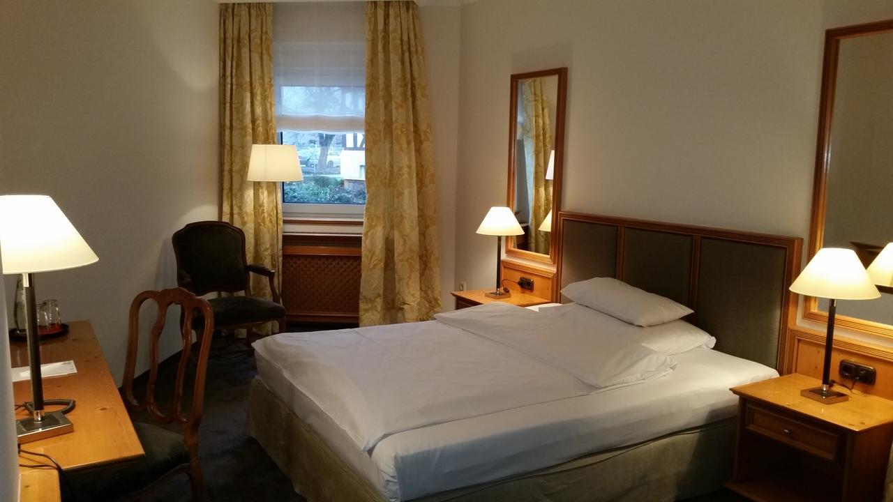 Kleines Hotel 포르히하임 외부 사진