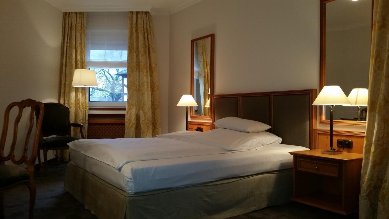 Kleines Hotel 포르히하임 외부 사진
