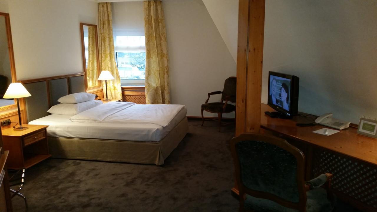 Kleines Hotel 포르히하임 외부 사진